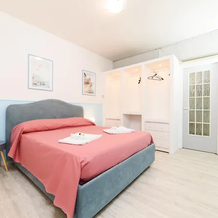 Luisa Seaview And Pool SantʼAgata sui Due Golfi